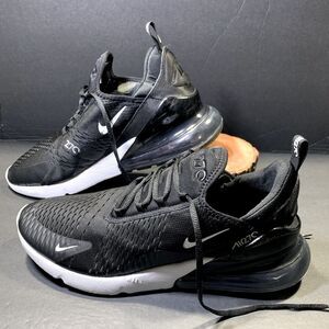 Nike Mens Air Max 270 Sneakers Black White Shoe Size 13